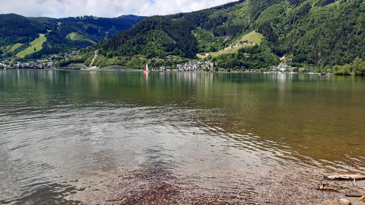 Wildente Am See Maishofen Luaran gambar